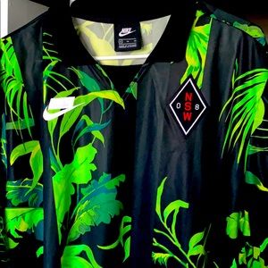 Nike 08 NSW flower shirt